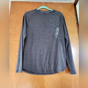 Mens All in Motion long sleeved tee. Gray size S